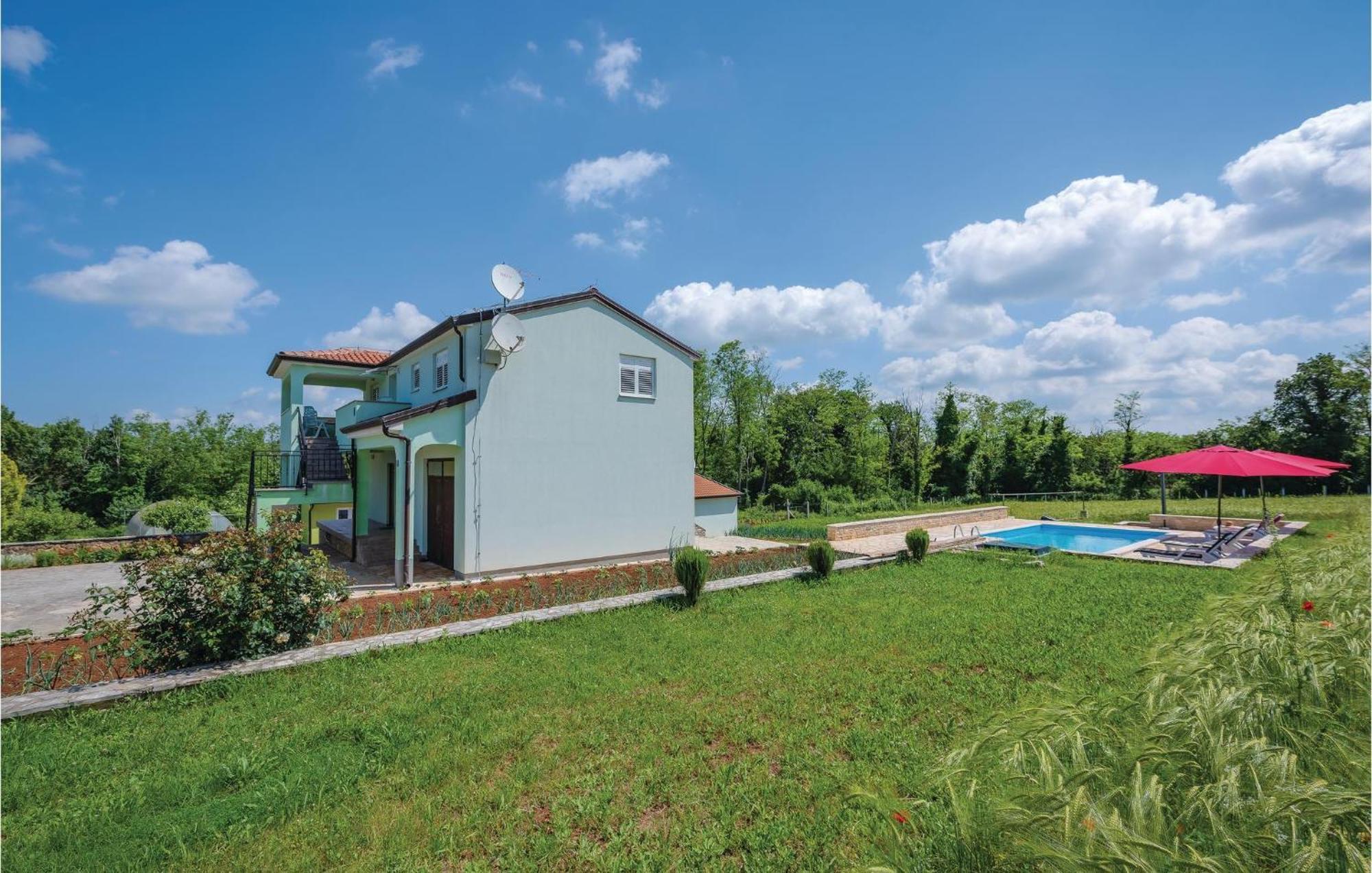 Cozy Apartment In Sv,Lovrec With Kitchen Jakici 외부 사진